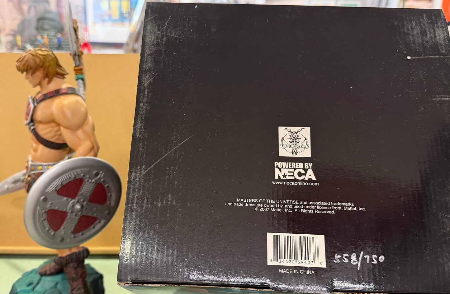 Masters of the Universe - He-Man Resin (Neca)