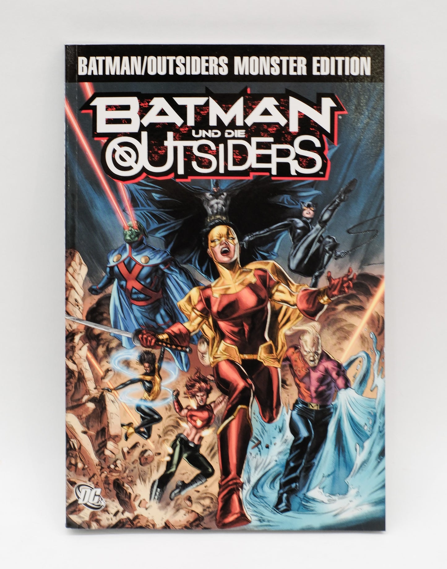 Batman und die Outsiders Monster Edition
