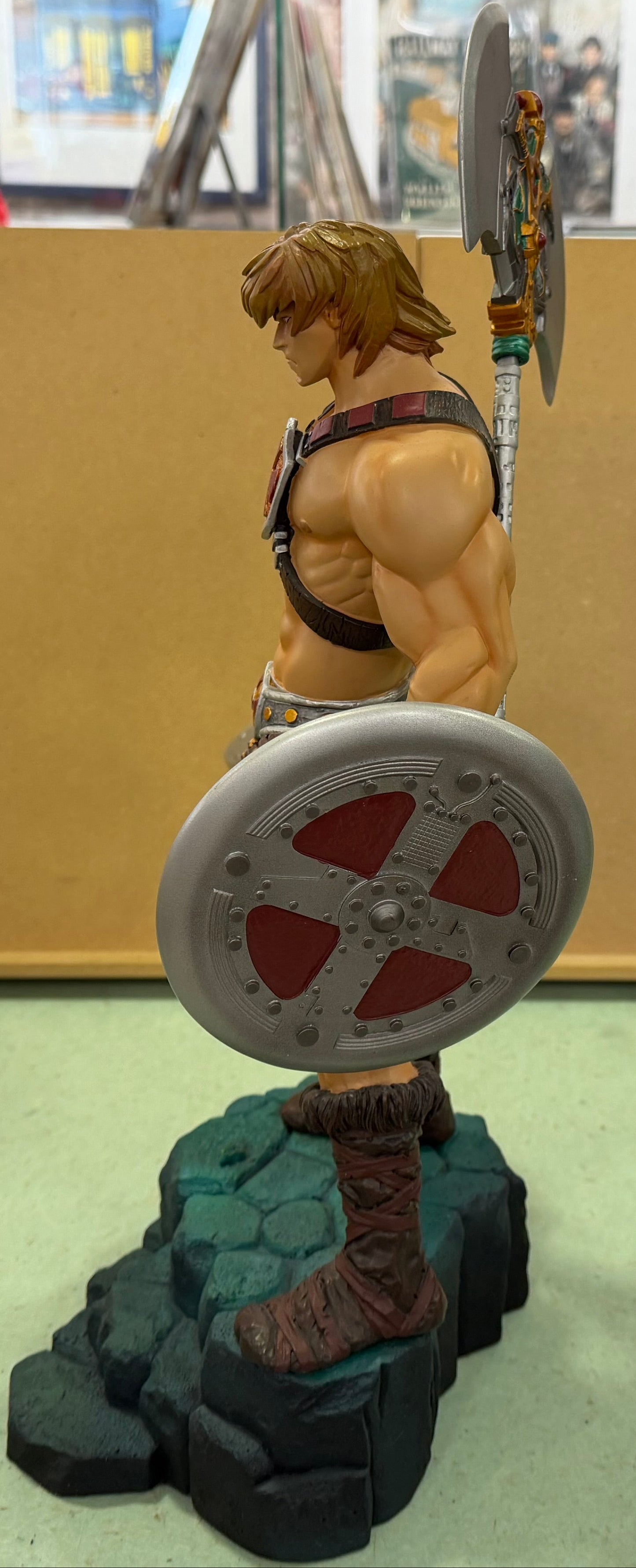 Masters of the Universe -  He-Man Resin (Neca)