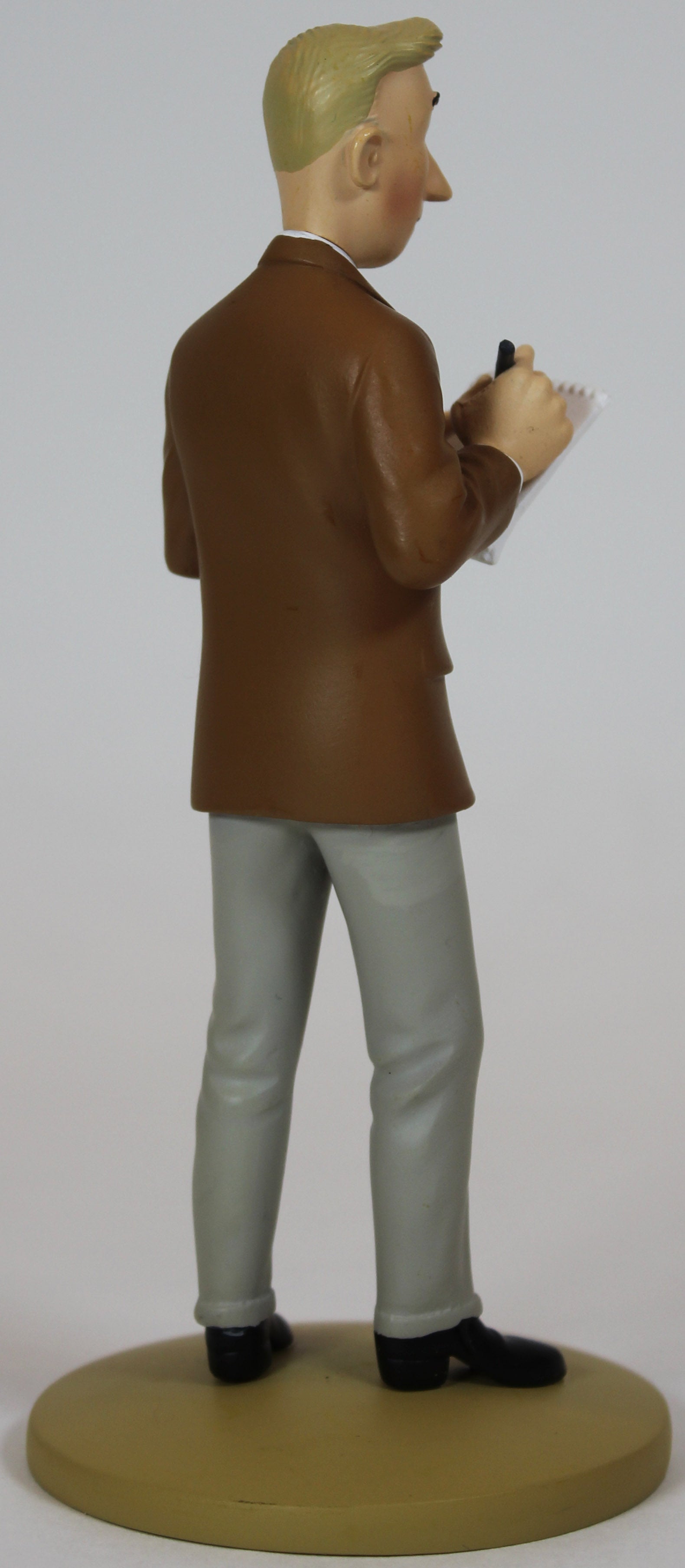 Hergé - Figurine Tintin en résine (Hergé reporter) - Para-BD/Figurines Hergé - Figurine Tintin en résine (Hergé reporter) - Para-BD/Figurines