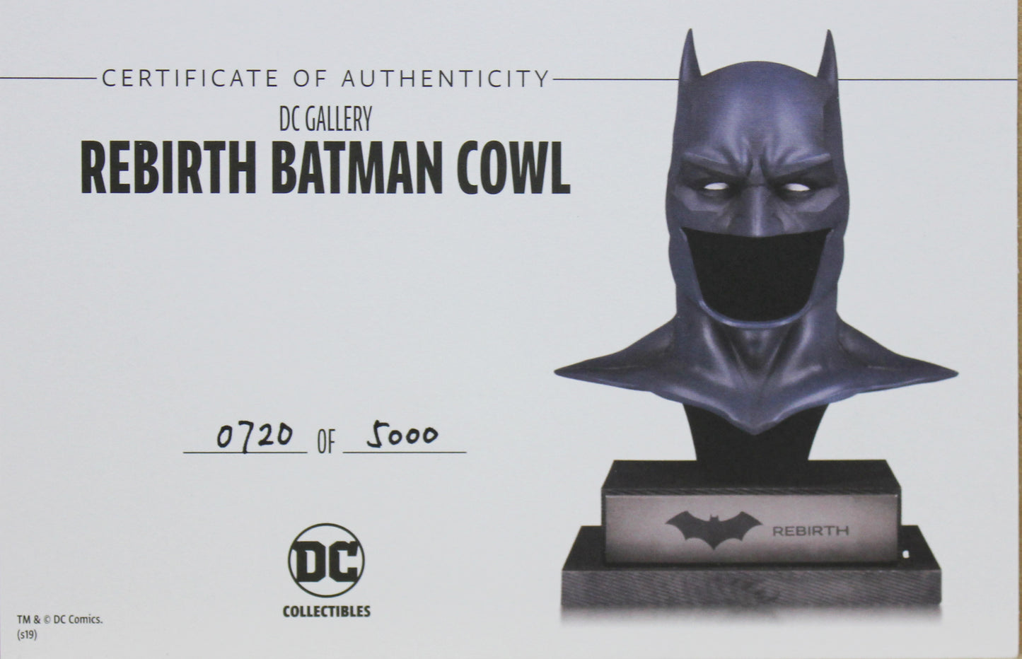 DC Gallery Statue Batman Cowl Rebirth