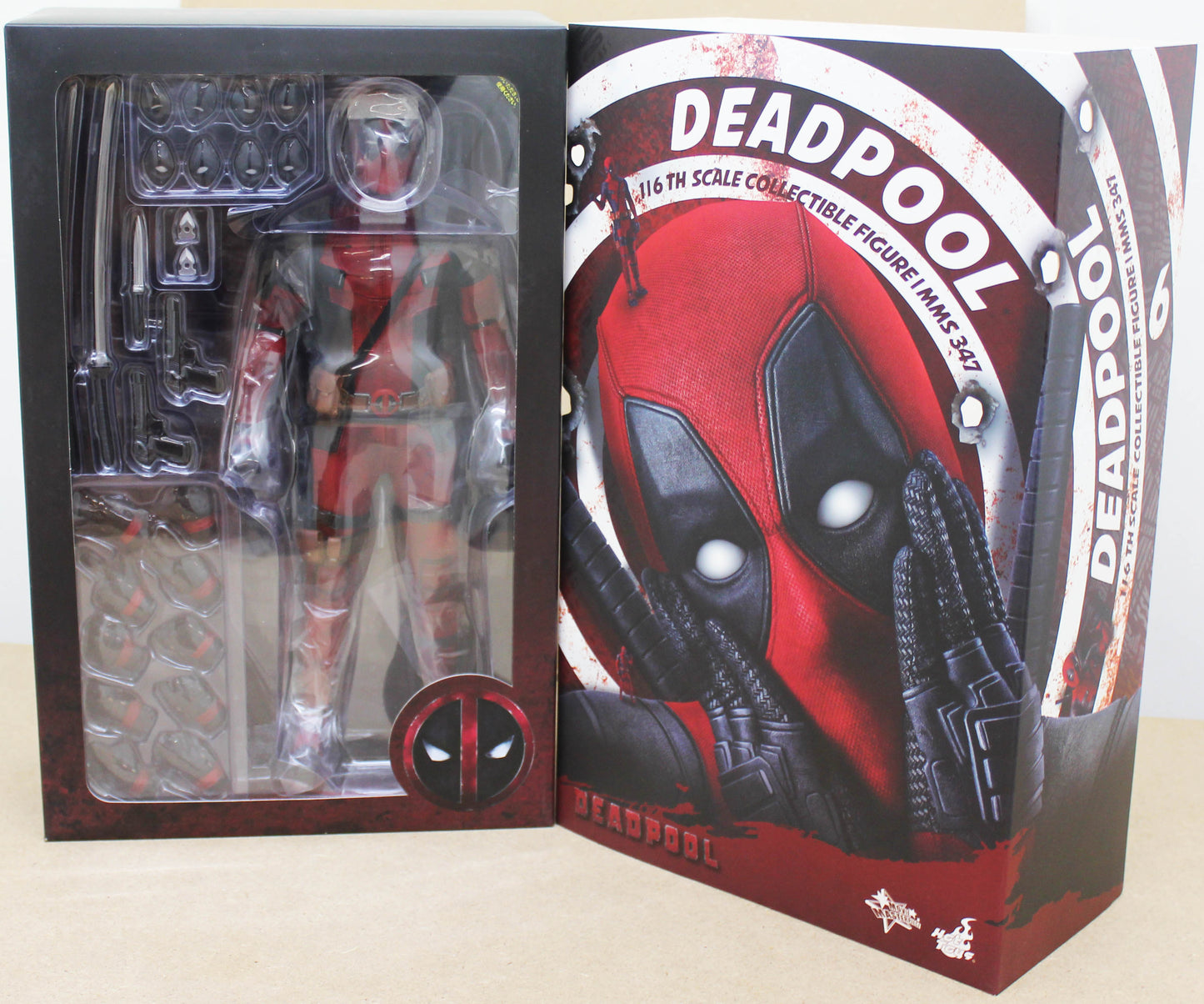 Hot Toys Deadpool 1/6 Scale Collectible Figure
