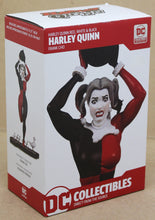 Lade das Bild in den Galerie-Viewer, Harley Quinn Statue Red White &amp; Black by Frank Cho

