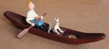 Lade das Bild in den Galerie-Viewer, L&#39;Oreille Cassee, Tintin et Milou en Pirogue
