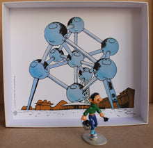 Lade das Bild in den Galerie-Viewer, Gaston et son pot de peinture ( + décor Atomium Gaston )
