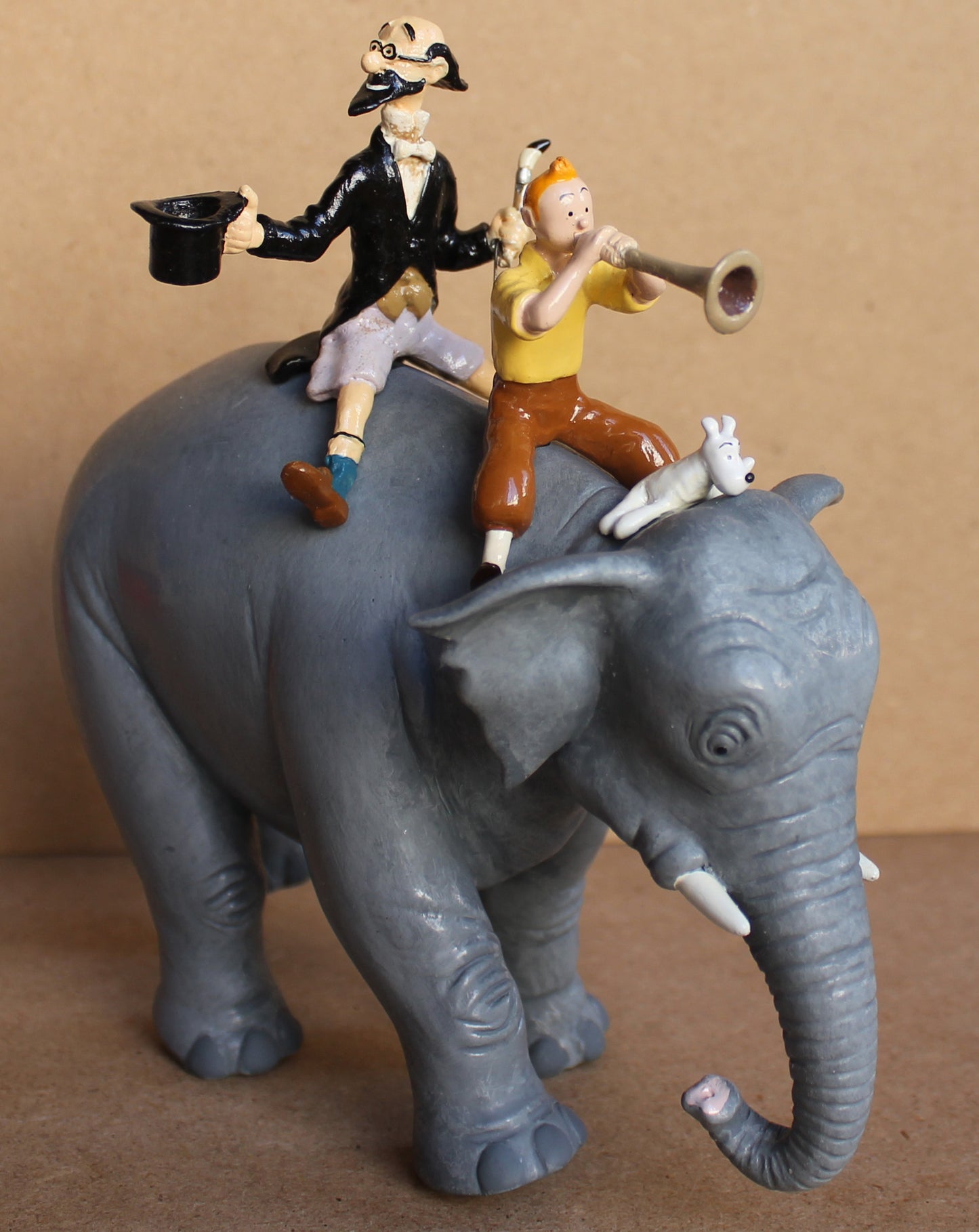 Collection Classique: Tintin eléphant